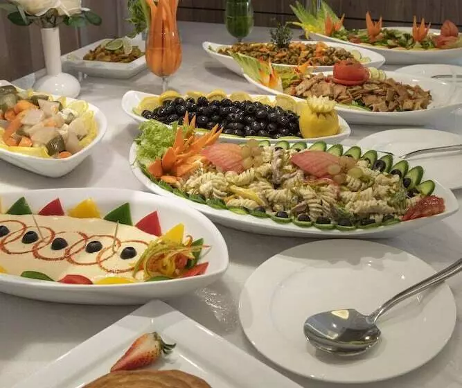 Fotos del hotel Corp Executive Doha Suites:  10