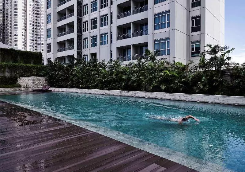 Pullman Jakarta Central Park