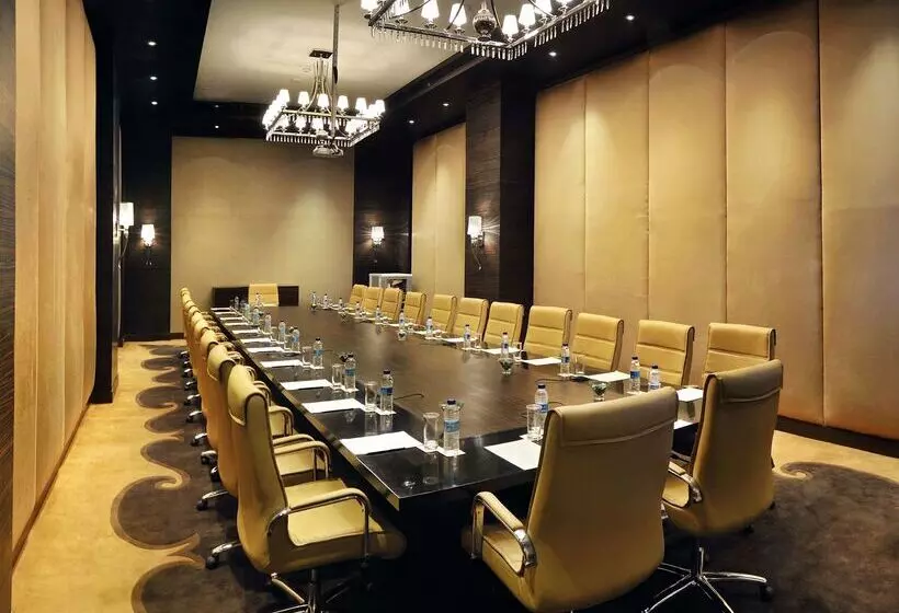 Fotos del hotel Radisson Blu Hotel New Delhi Paschim Vihar:  11