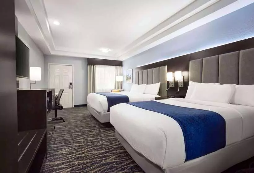 Fotos del hotel Days Inn & Suites By Wyndham Houston Hobby Airport:  11