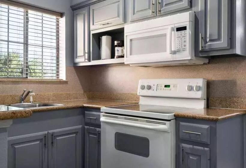 Fotos del hotel Days Inn & Suites By Wyndham Houston Hobby Airport:  8