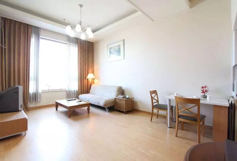 Fotos del hotel The Suite Place Serviced Residences:  5