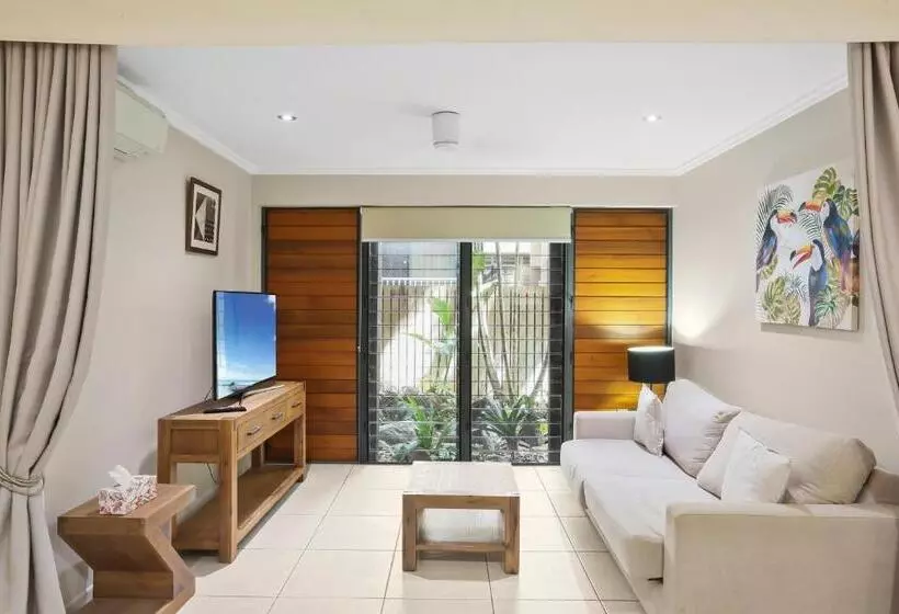 Fotos del hotel Sea Point On Trinity Beach:  2