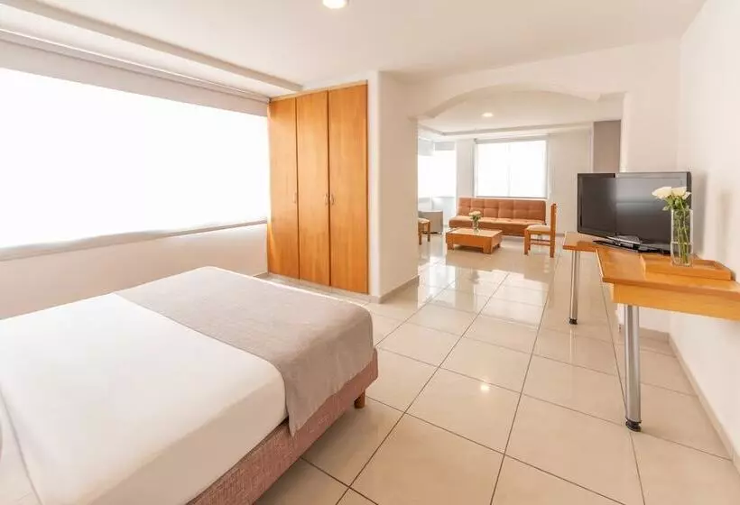 Fotos del hotel Basic Ms Centenario:  14