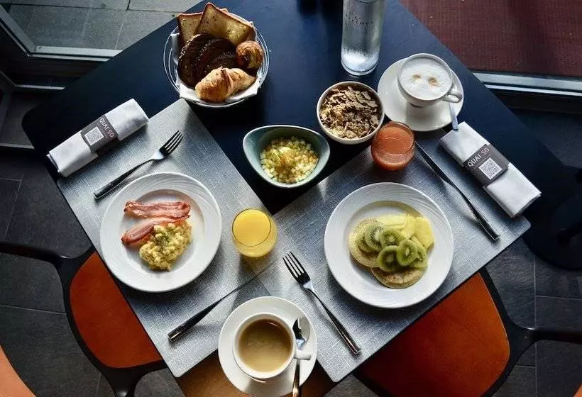 Fotos del hotel Lyonouest:  16