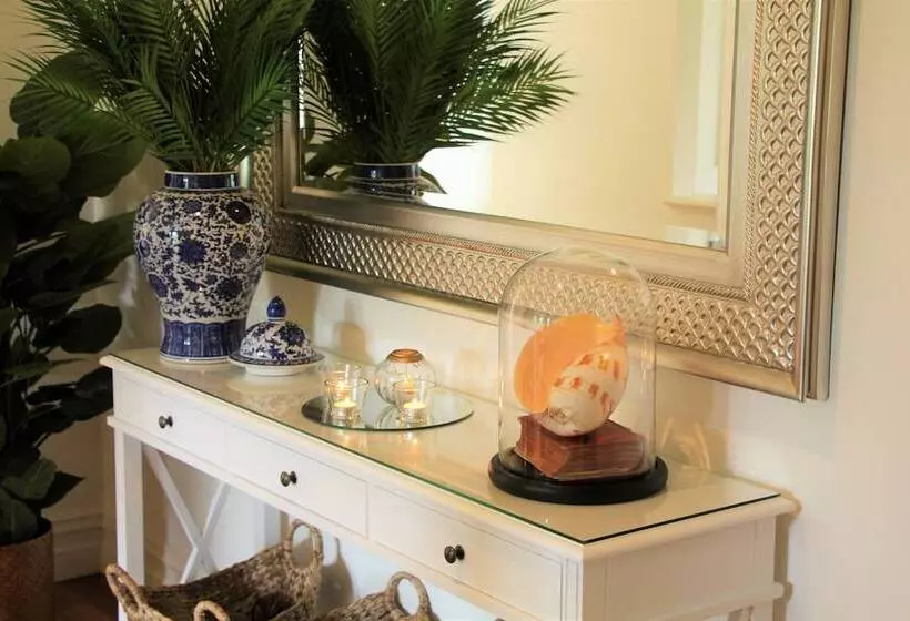 Woodman Estate Luxury Country