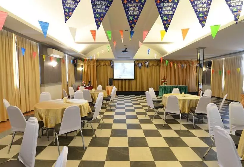 Fotos del hotel Tara Garden Hotel:  20