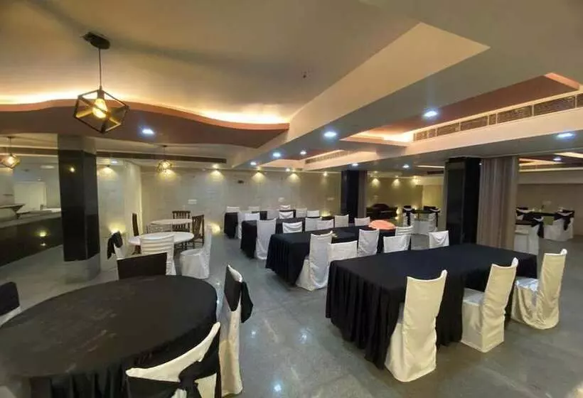 Fotos del hotel Airport  Vishal Residency:  14