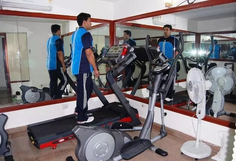 Fotos del hotel Airport  Vishal Residency:  4