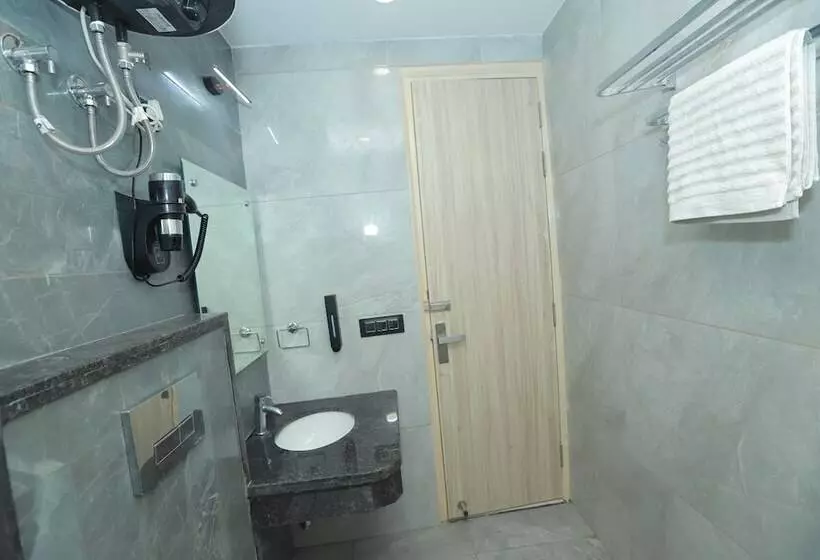 Fotos del hotel Airport  Vishal Residency:  21