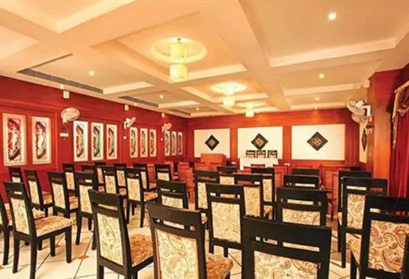 Fotos del hotel Emarald Hotels:  5