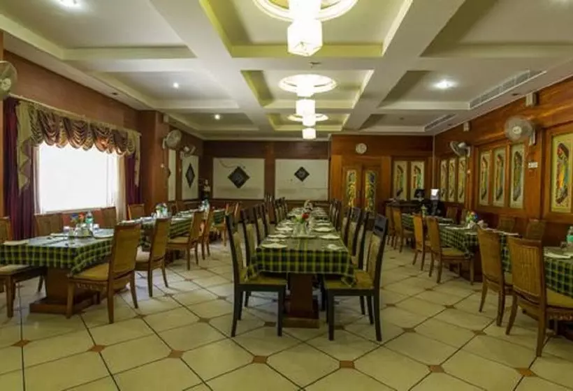 Fotos del hotel Emarald Hotels:  4