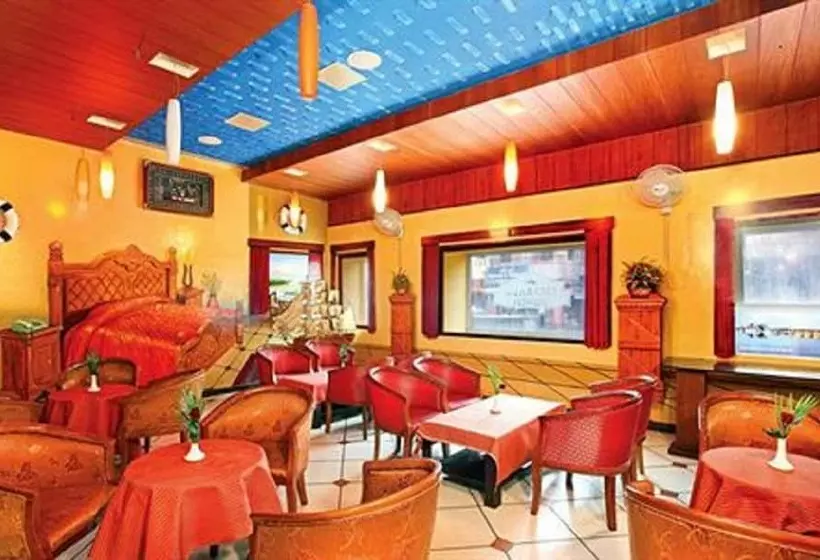 Fotos del hotel Emarald Hotels:  25