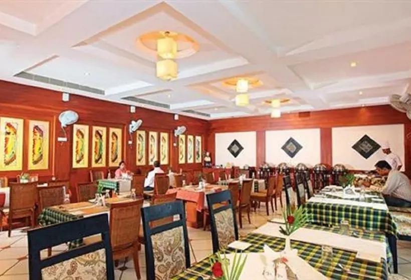 Fotos del hotel Emarald Hotels:  11