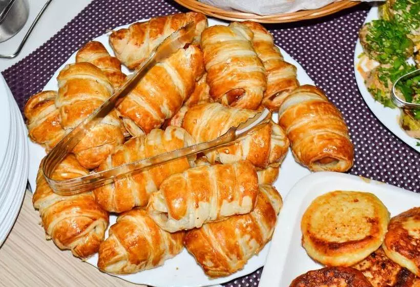 Fotos del hotel Komilfo:  14