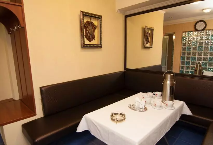 Fotos del hotel Komilfo:  20