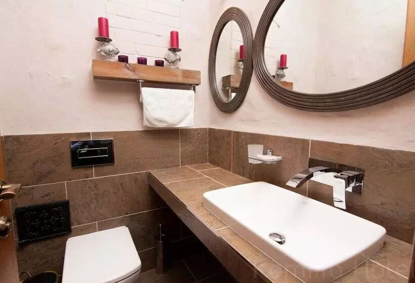 Fotos del hotel Komilfo:  18