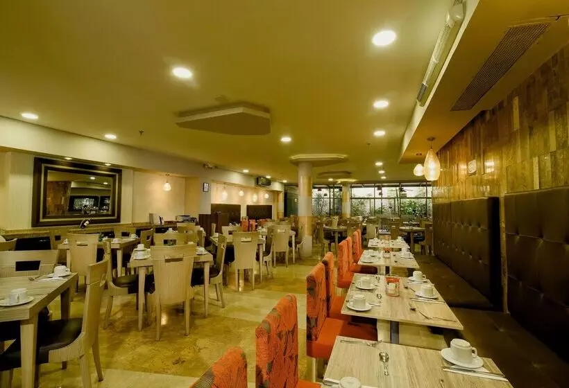 Fotos del hotel Howard Johnson By Wyndham Barranquilla Versalles:  5