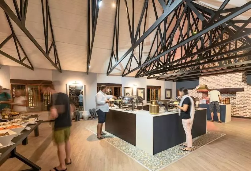 Fotos del hotel Etosha Safari Lodge:  7