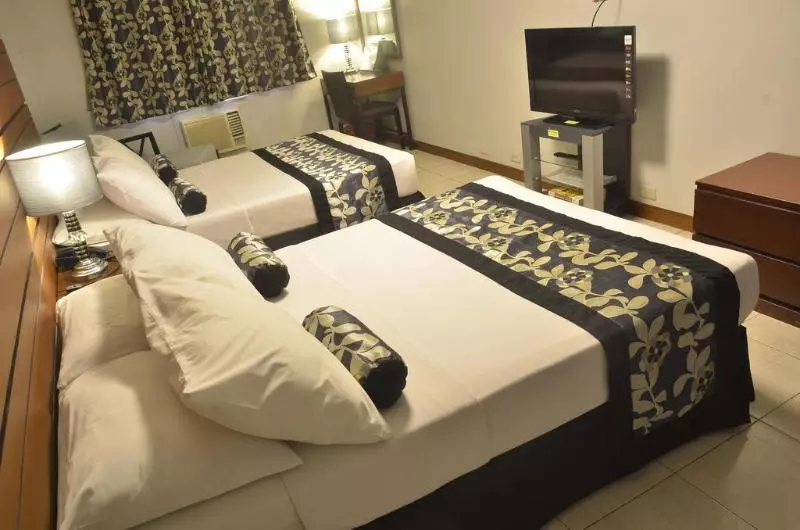 Fotos del hotel Jupiter Suites:  17