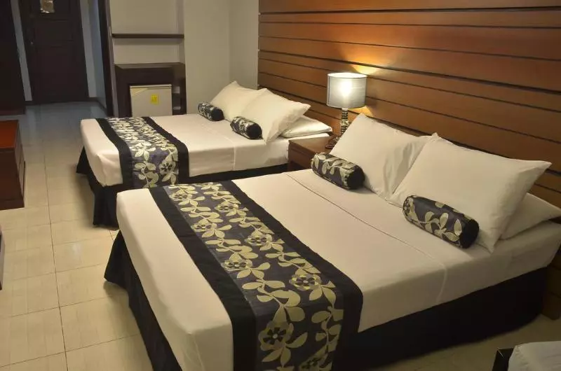 Fotos del hotel Jupiter Suites:  12