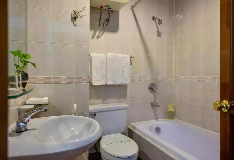 Fotos del hotel The Spring:  11