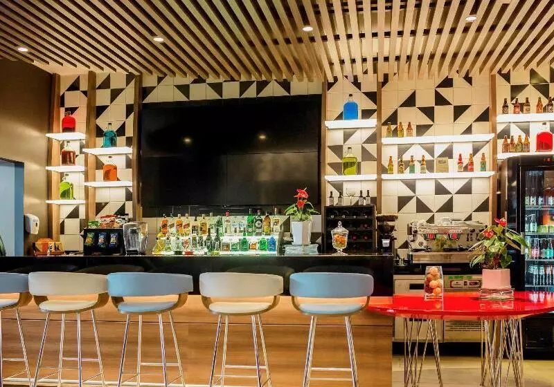 Fotos del hotel Ibis Larco Miraflores:  15