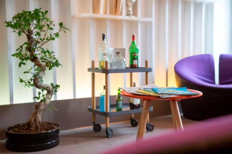 Fotos del hotel Hôtel Le Marcel Paris Gare De L'est:  4