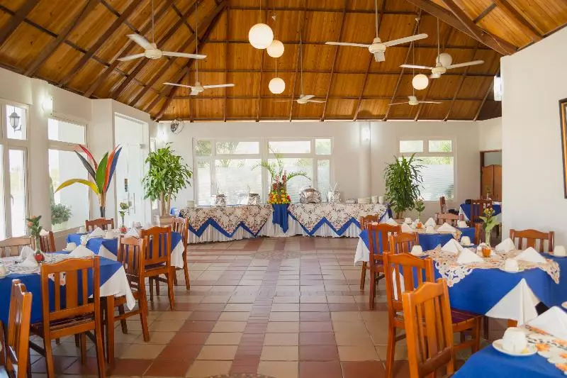 Fotos del hotel Sanha Plus:  4