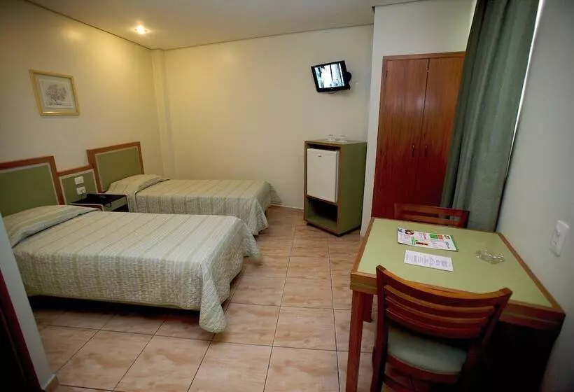 Fotos del hotel Cinelandia:  13