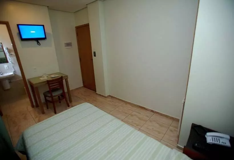 Fotos del hotel Cinelandia:  24