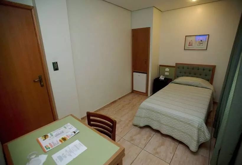 Fotos del hotel Cinelandia:  15