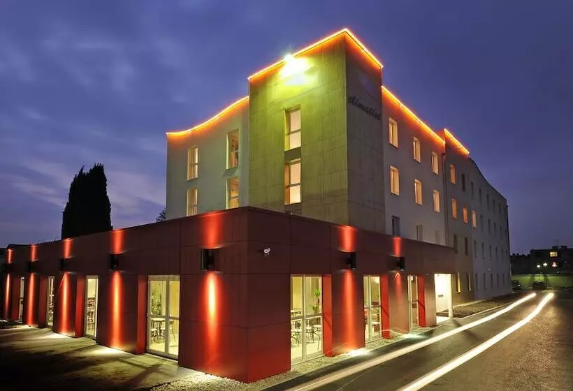 Fotos del hotel Clermont Estaing:  8