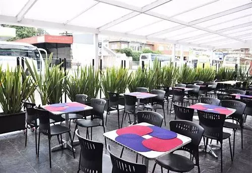 Fotos del hotel Hotel Innova 68:  6