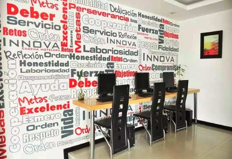 Fotos del hotel Hotel Innova 68:  16