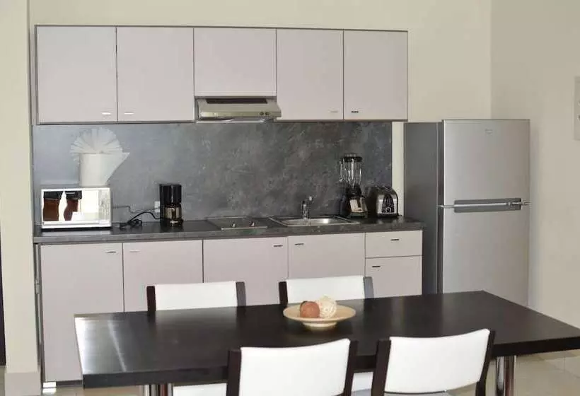 Fotos del hotel Lifestyle Royal Suites:  8