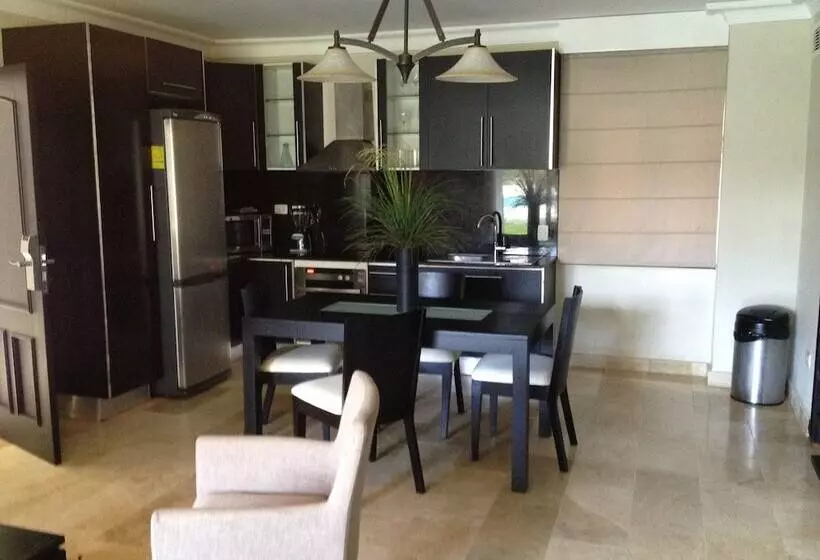 Fotos del hotel Lifestyle Royal Suites:  14