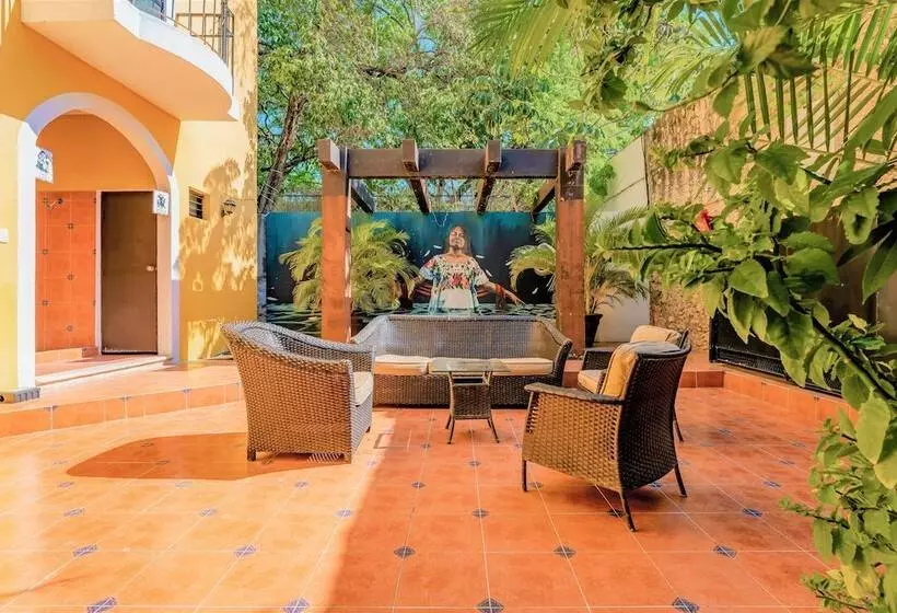 Fotos del hotel Maison Del Embajador:  8