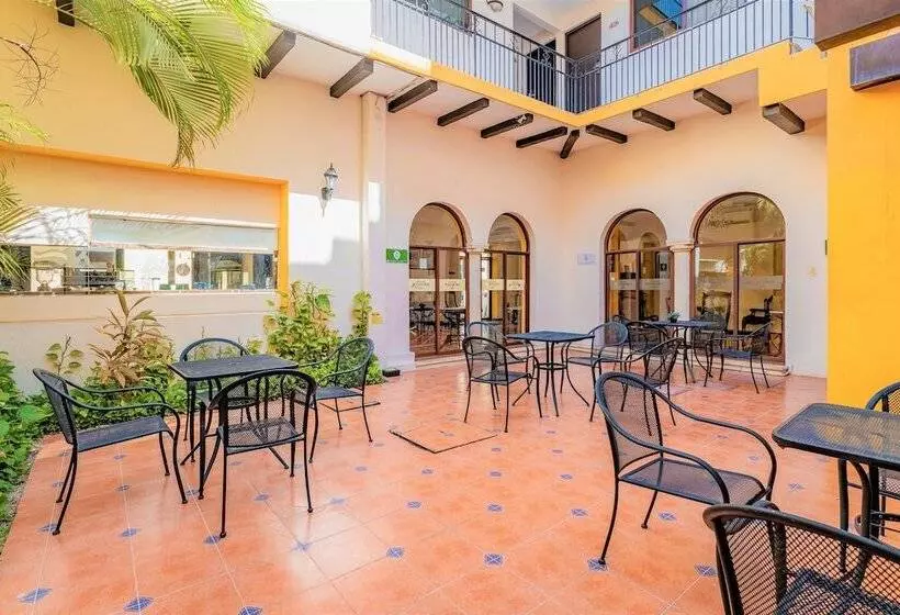 Fotos del hotel Maison Del Embajador:  11