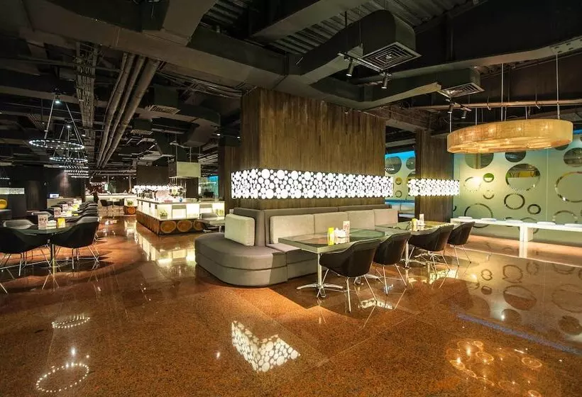 Fotos del hotel Fm7 Resort Hotel - Jakarta Airport:  11