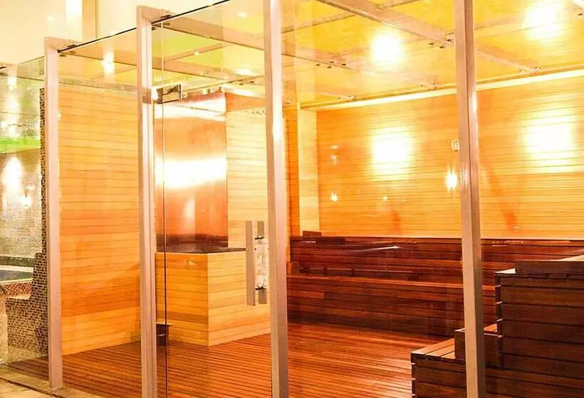 Fotos del hotel Fm7 Resort Hotel - Jakarta Airport:  4