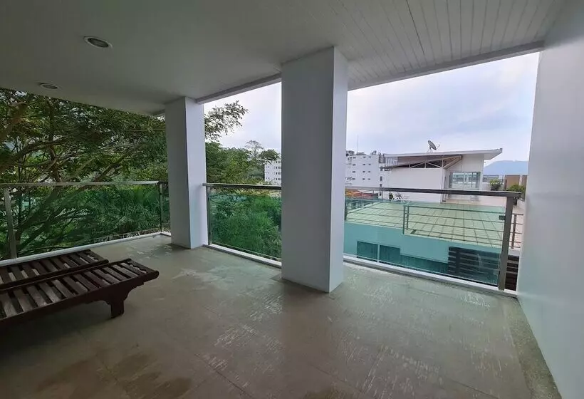 Fotos del hotel The Baycliff Residence:  3