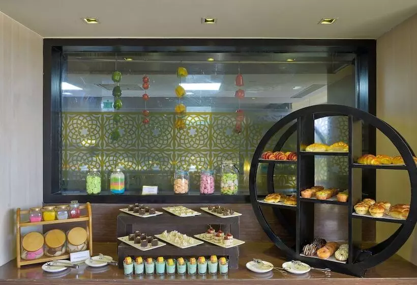 Fotos del hotel Davanam Sarovar Portico Suites:  15