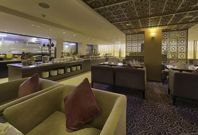 Fotos del hotel Davanam Sarovar Portico Suites:  18