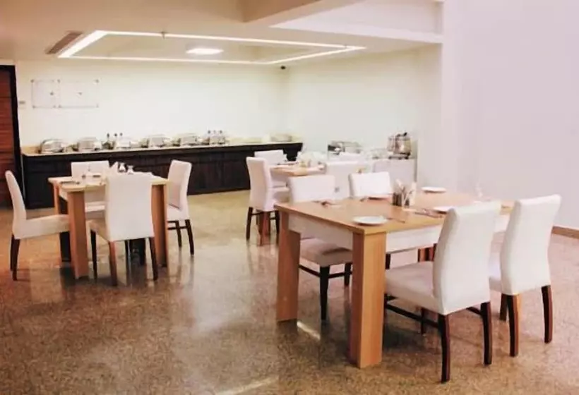 Fotos del hotel Ivory 32:  4