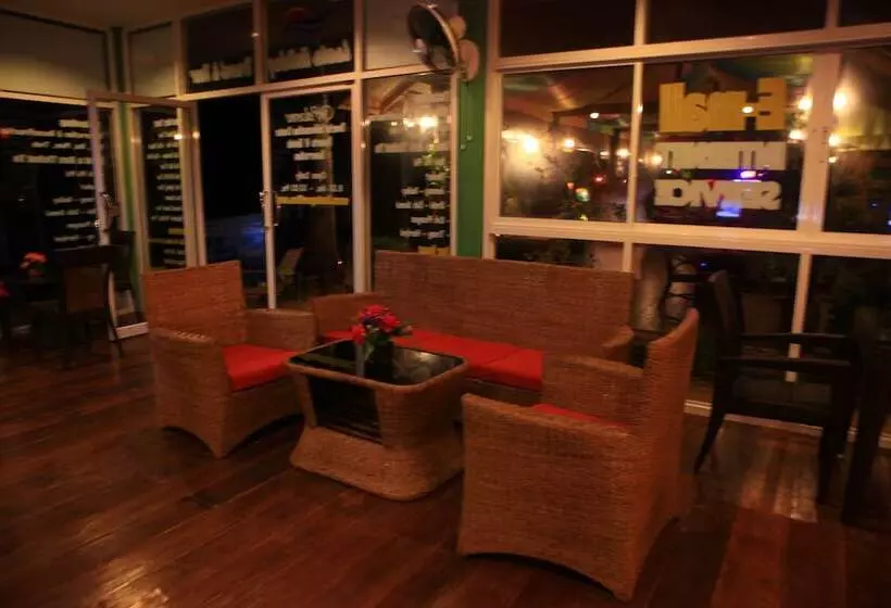 Fotos del hotel Lanta Pavilion Resort:  2