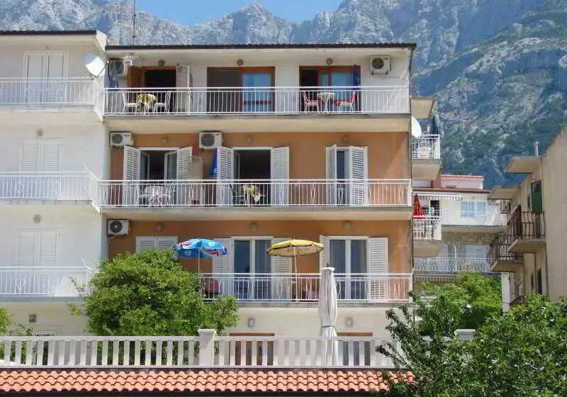 Fotos del hotel Renata:  3