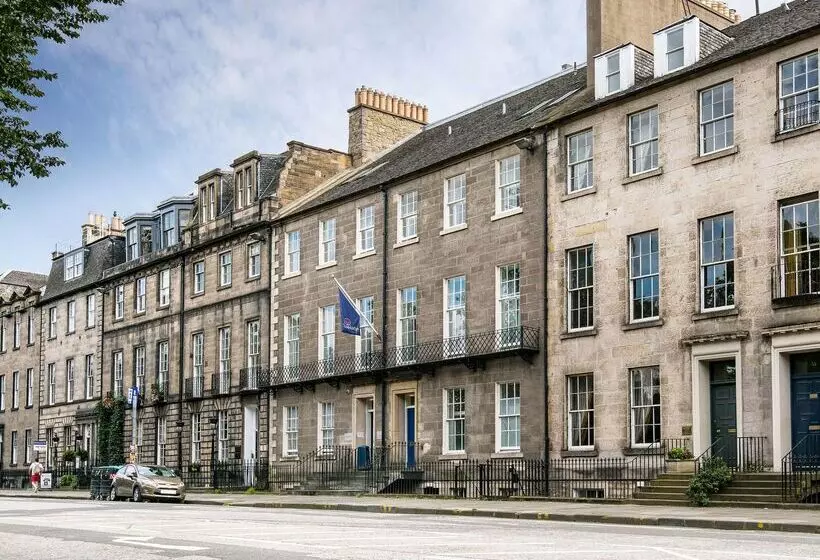 Fotos del hotel Travelodge Edinburgh Central Queen Street:  8