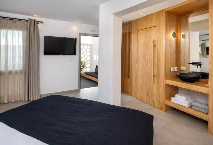 Callia Retreat Suites  Adults Only