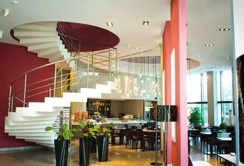 Fotos del hotel Chirag Plaza:  11